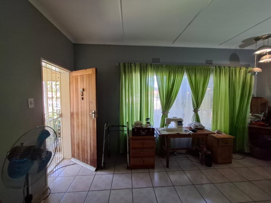 3 Bedroom Property for Sale in Geelhoutpark North West